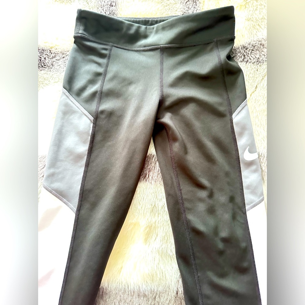 Nike dry fit size medium boys, sports tights to go under any sports gear.